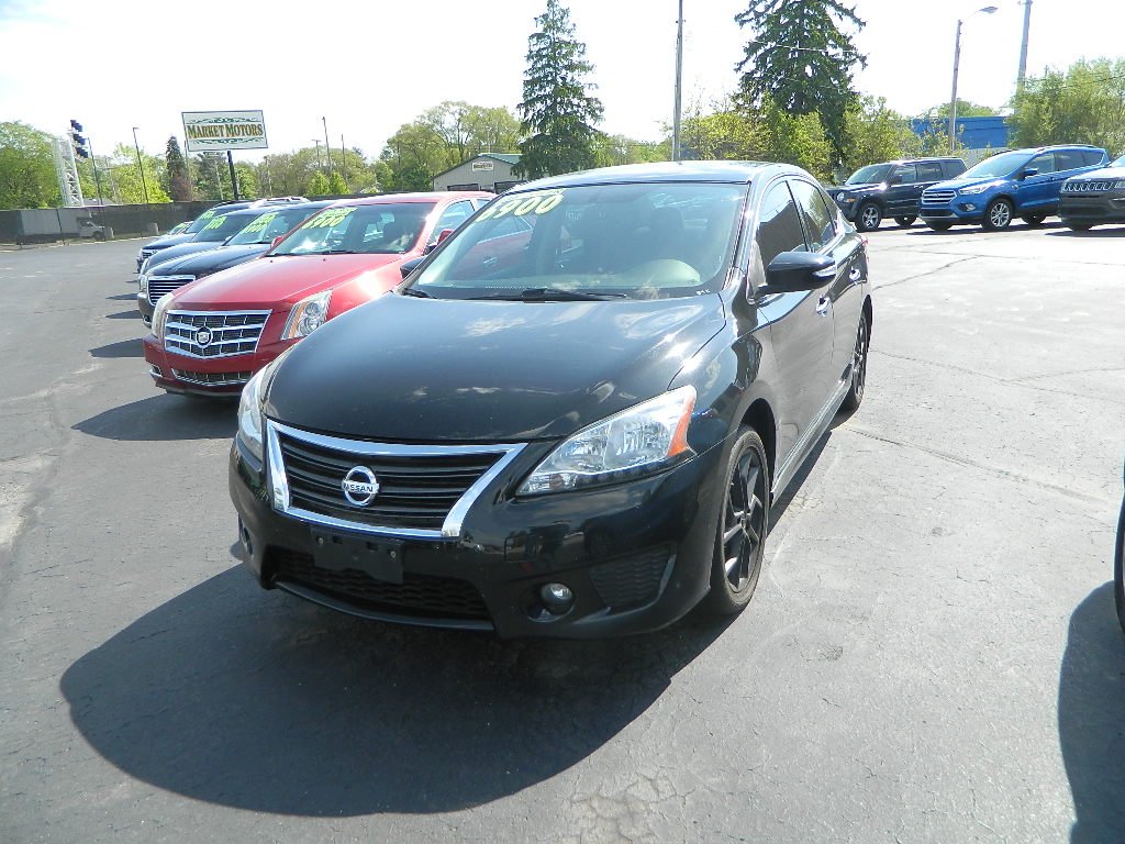 2015 Nissan Sentra SR CVT's photo